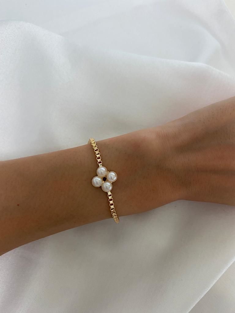 Four Pearl Altın Bileklik